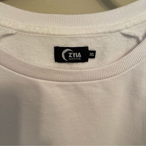 ZYIA Mountain Patch Crewneck - Picture 4 of 6
